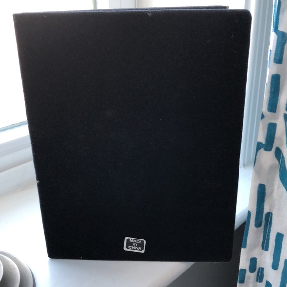 Frame photo album. Black velvet. Holds 70+ 4x6” photos Nice gift Good c… - Picture 4 of 7